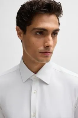 Camisa regular fit de tejido elástico técnico con estructura