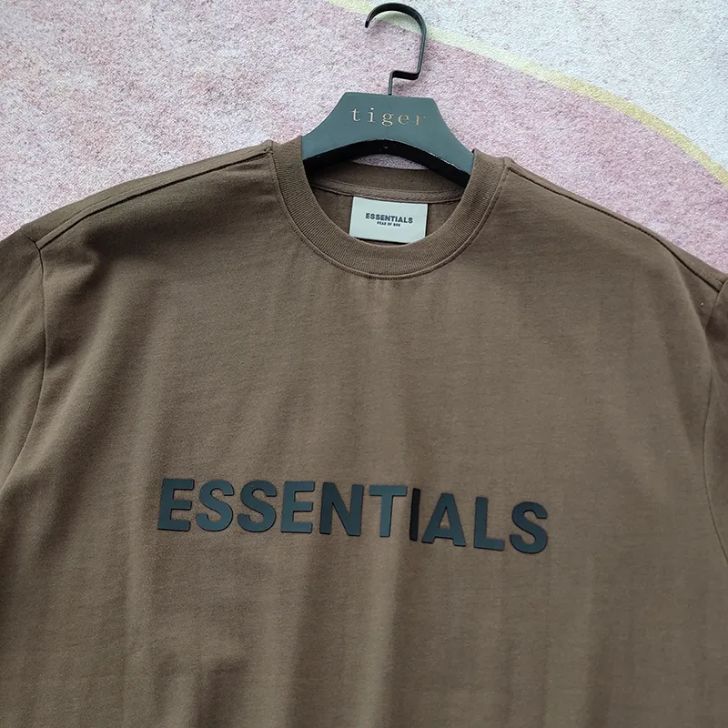 Camiseta Essentials