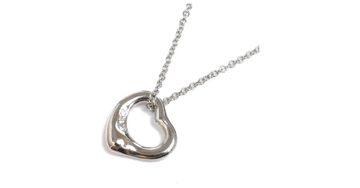 Collar de diamante en platino Open Heart de Tiffany & Co. 