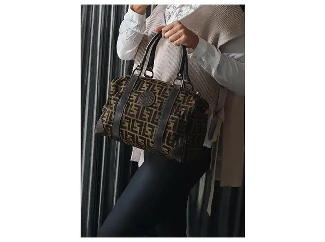 Fendi ZUCCA DE BOSTON Castaño 