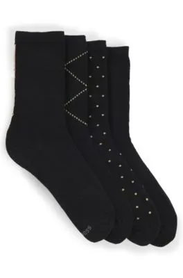 Paquete de cuatro pares de calcetines de largo normal en caja de regalo